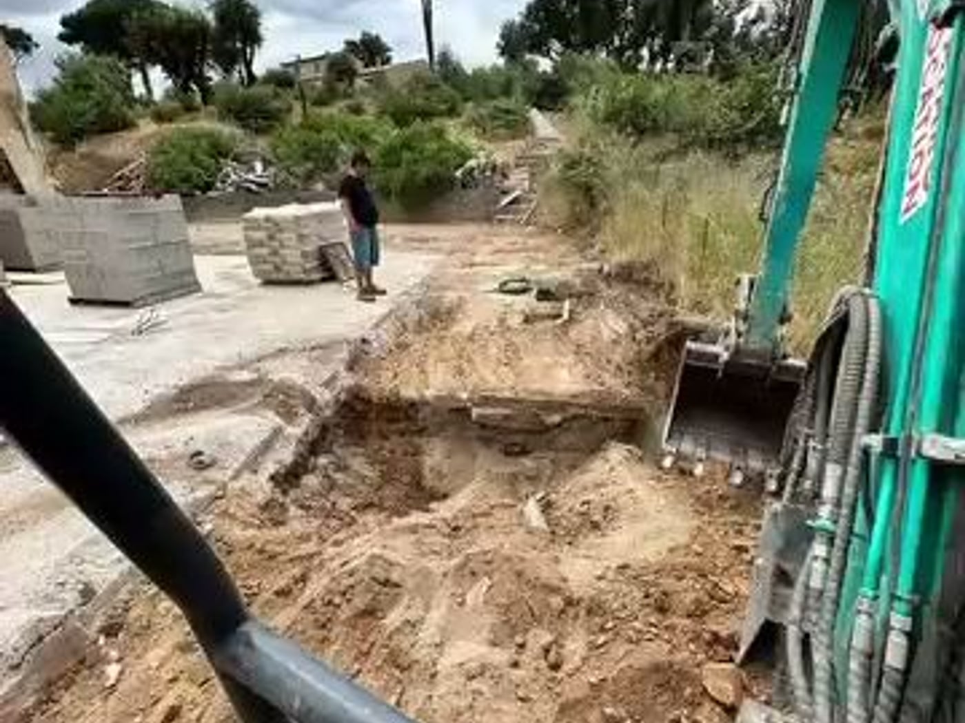 Chantier de démolition et terrassement à Cogolin